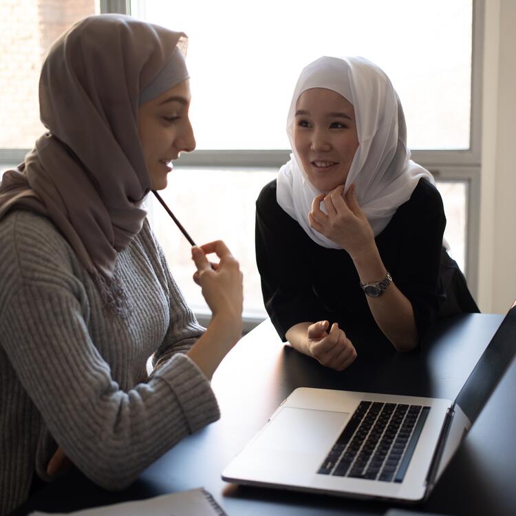 إيمان ليس أعمى إيمان ليس أعمى